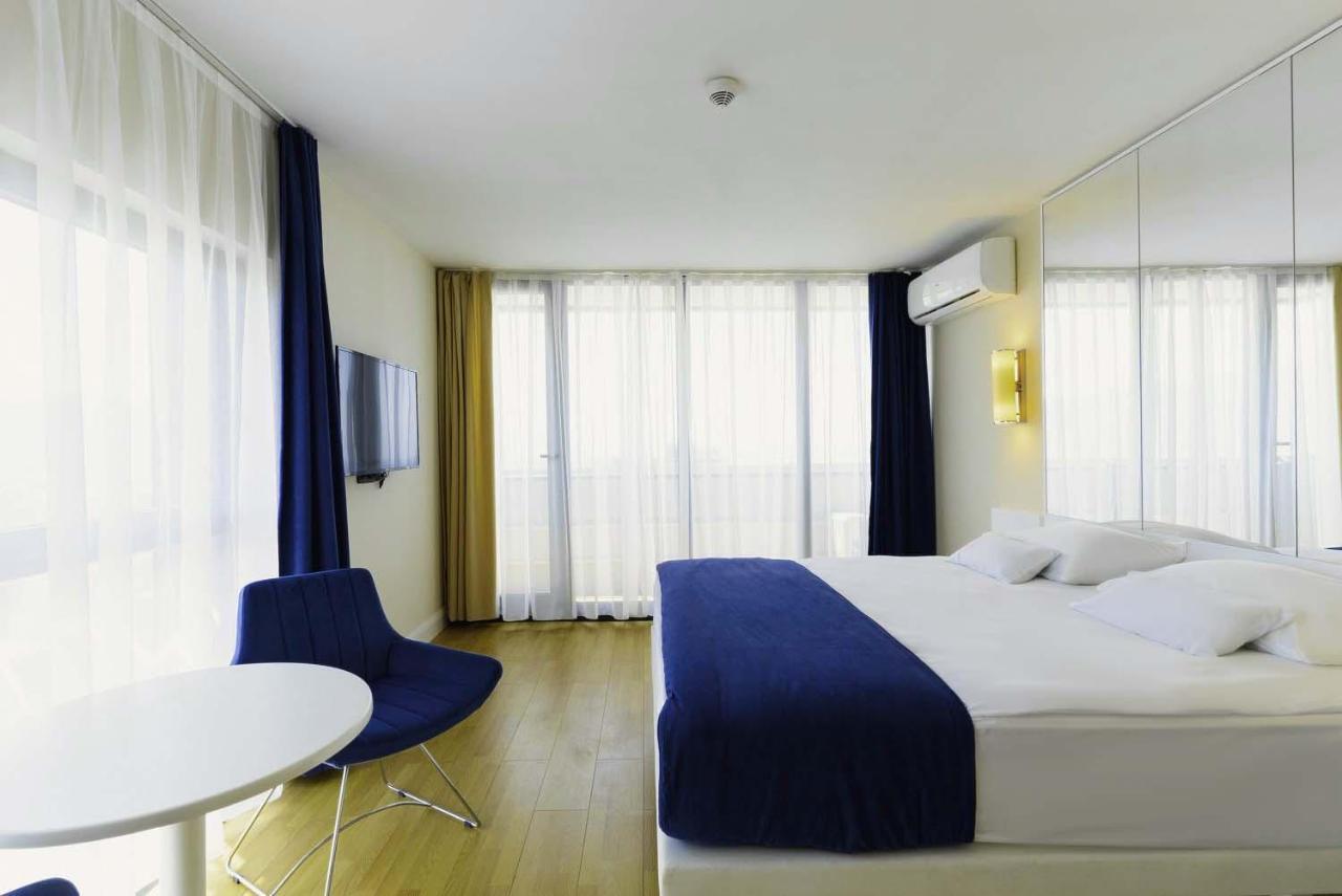 Elegance Sea View Aparthotel In Orbi City Батуми Экстерьер фото