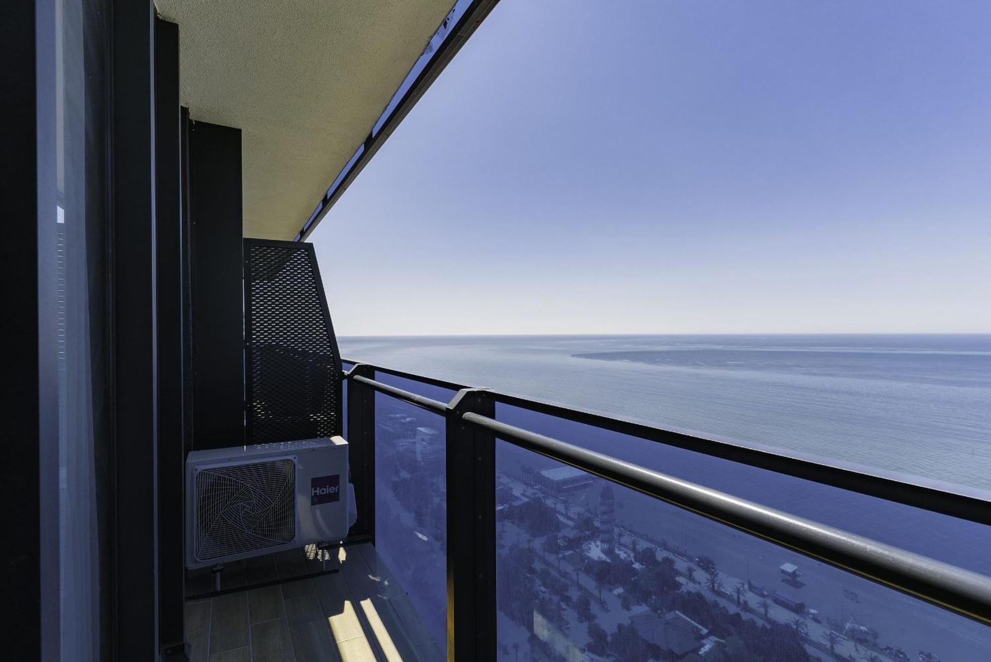 Elegance Sea View Aparthotel In Orbi City Батуми Экстерьер фото