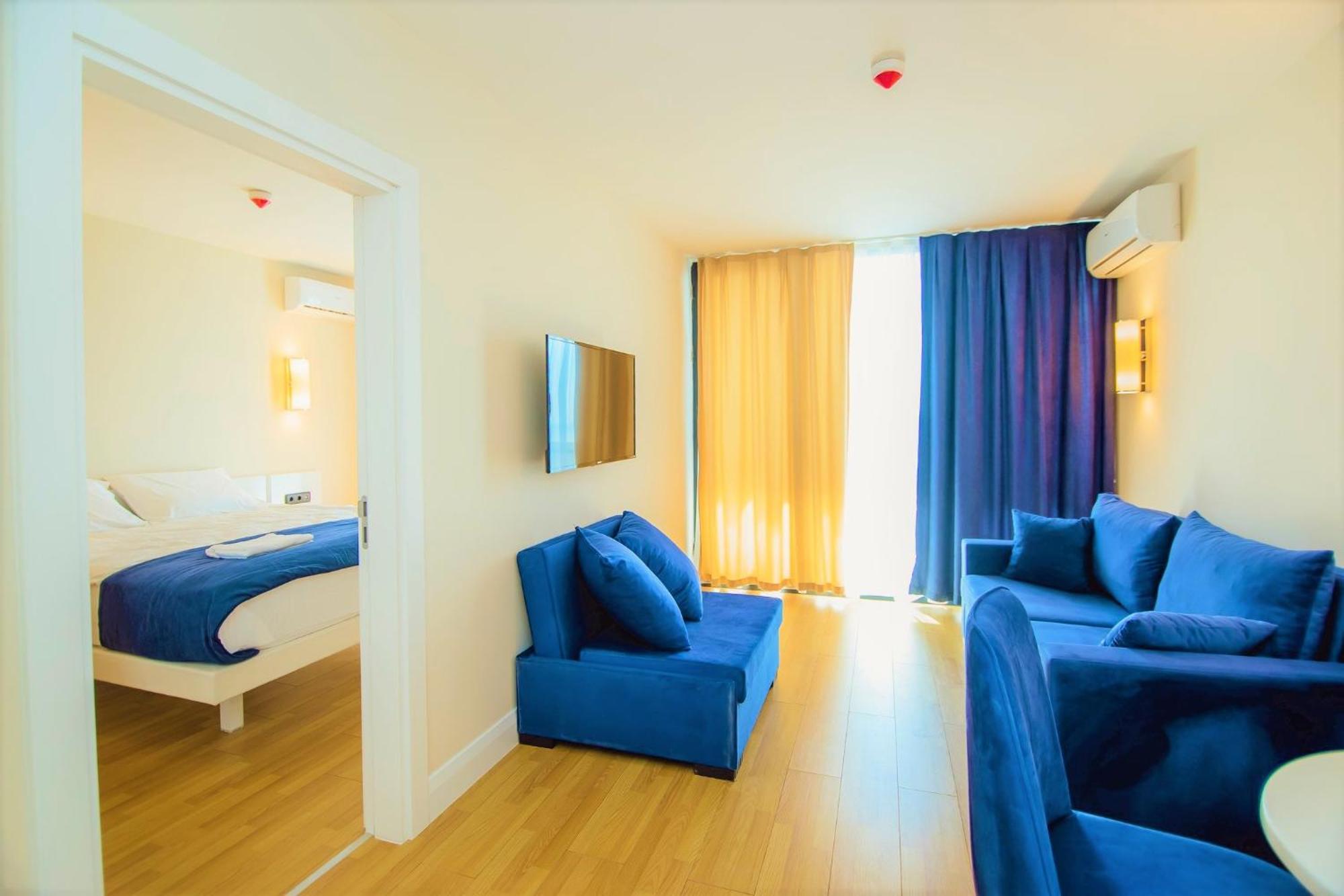 Elegance Sea View Aparthotel In Orbi City Батуми Экстерьер фото