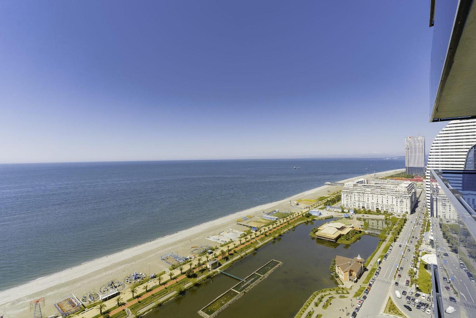 Elegance Sea View Aparthotel In Orbi City Батуми Экстерьер фото